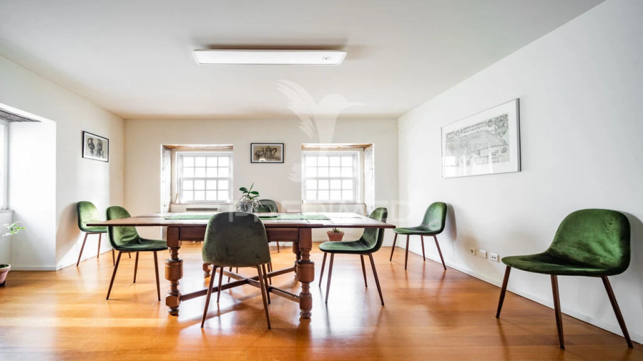 Moradia T5 para Venda em Angra (São Pedro) Foto 4