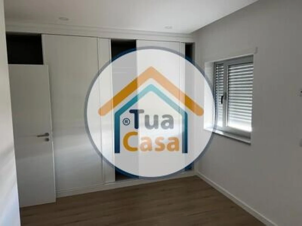 Apartamento T2 para Venda em Currelos, Papízios e Sobral Foto 13