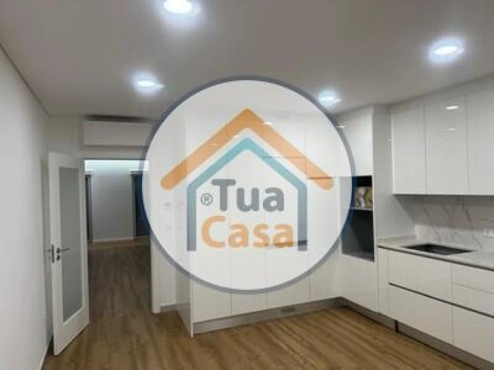 Apartamento T2 para Venda em Currelos, Papízios e Sobral Foto 6