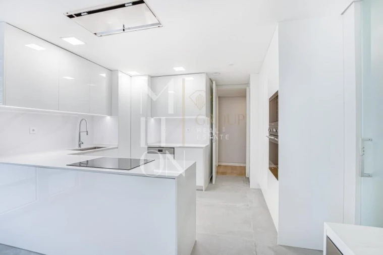 Apartamento T3 para Venda em Carcavelos e Parede Foto 14