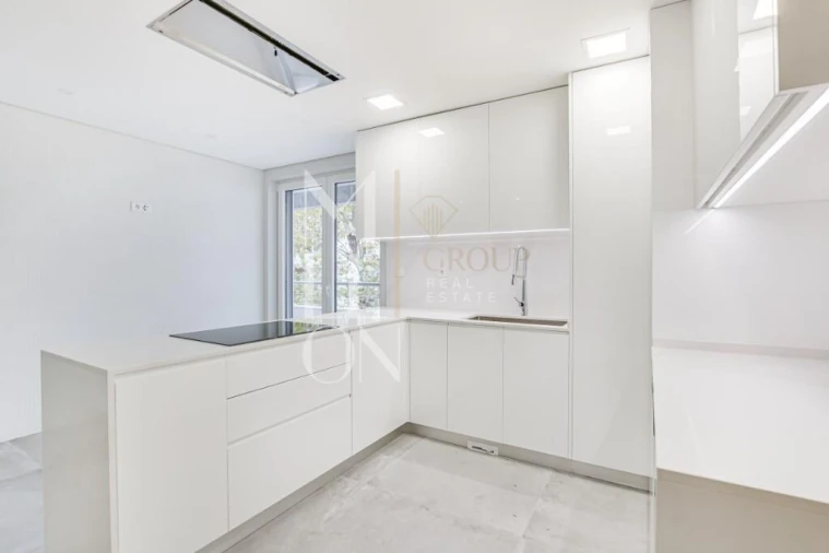 Apartamento T3 para Venda em Carcavelos e Parede Foto 13