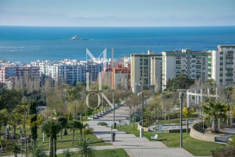 Apartamento T3 para Venda em Carcavelos e Parede Foto 42
