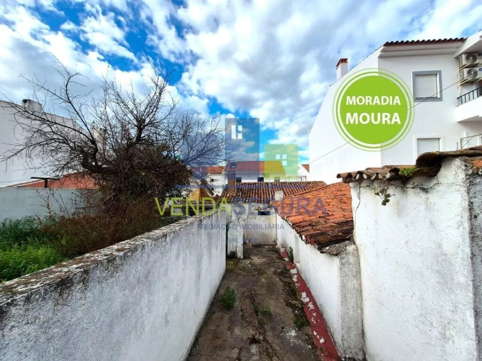 Moradia T2 para Venda em Safara e Santo Aleixo da Restauração Foto 1