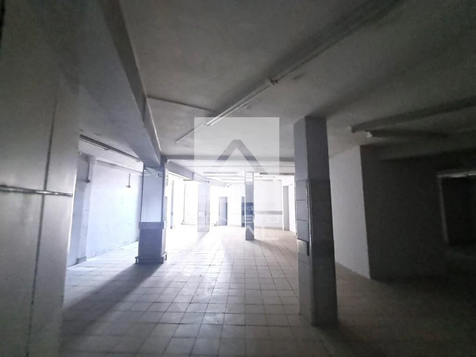 Loja para Arrendamento em Gondomar (São Cosme), Valbom e Jovim Foto 21