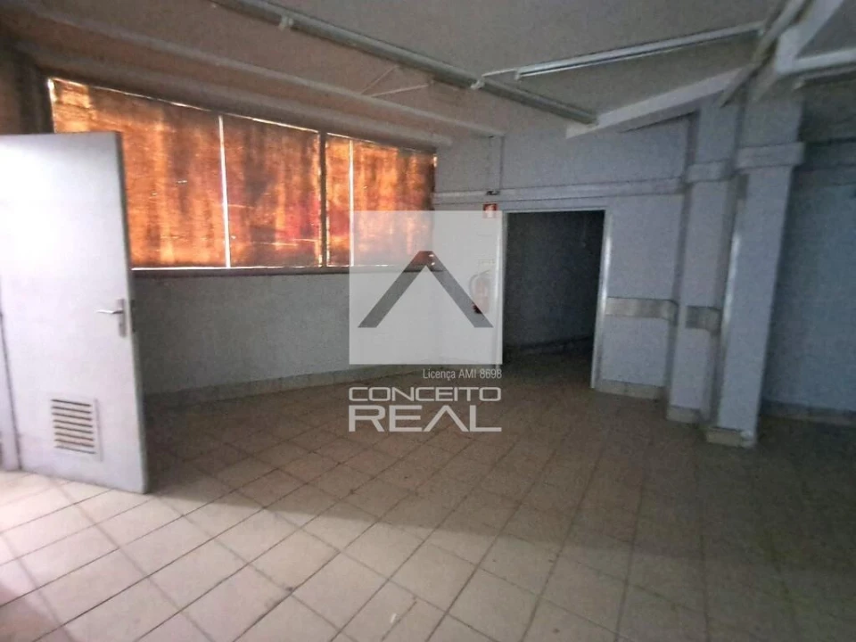 Loja para Arrendamento em Gondomar (São Cosme), Valbom e Jovim Foto 6