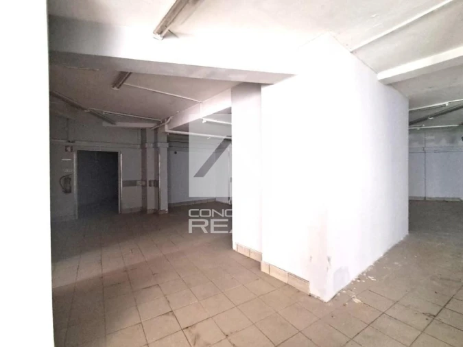 Loja para Arrendamento em Gondomar (São Cosme), Valbom e Jovim Foto 7