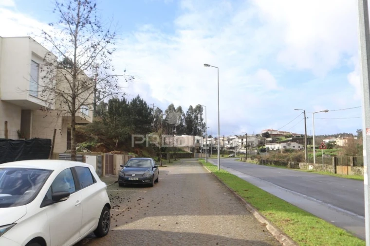 Terreno para Venda em Pousa Foto 4