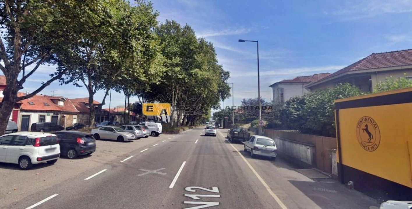 Terreno para Venda em Paranhos Foto 2