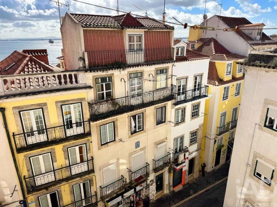 Prédio para Venda em Santa Maria Maior Foto 6