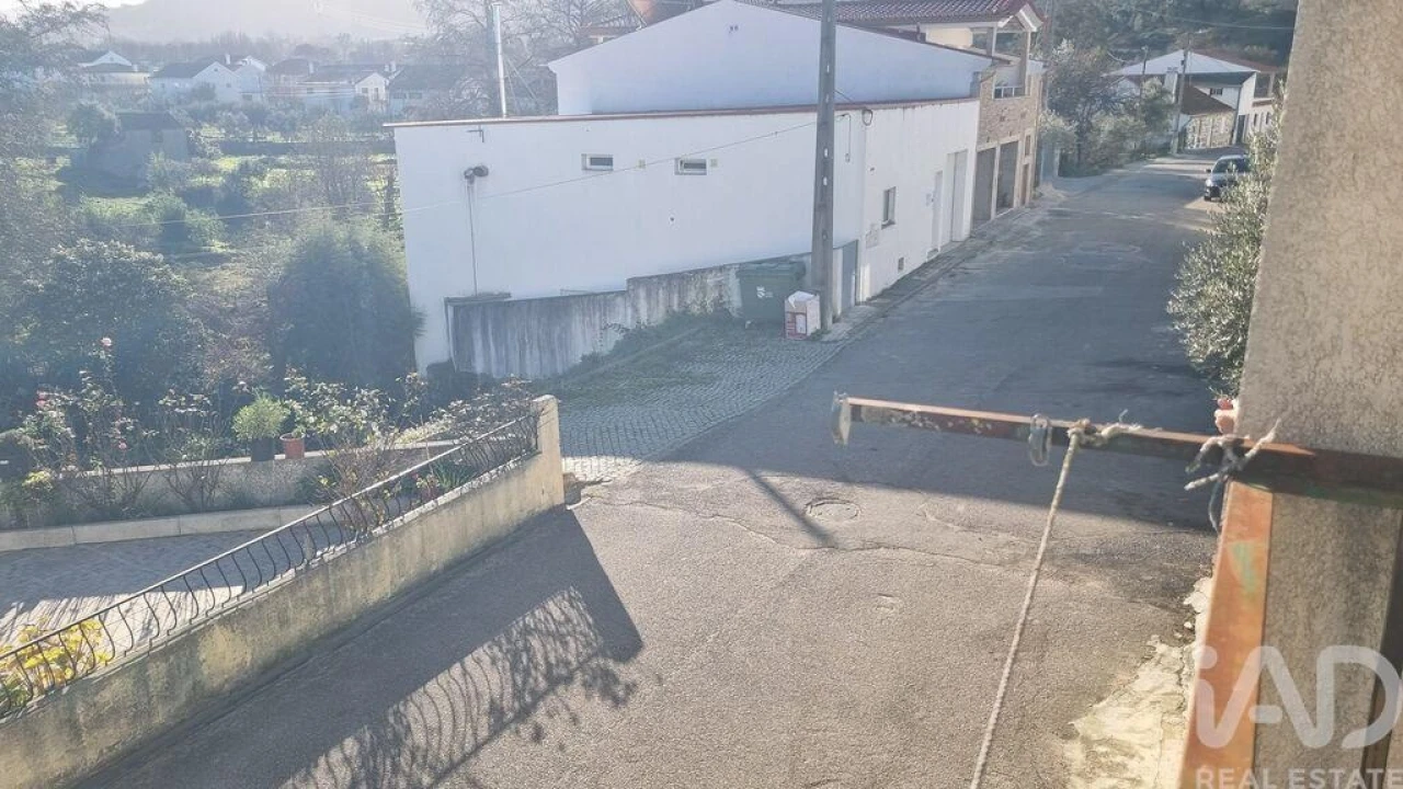 Moradia T3 para Venda em Lajeosa do Mondego Foto 19