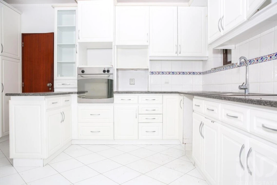 Moradia T5 para Venda em Campelos e Outeiro da Cabeça Foto 28