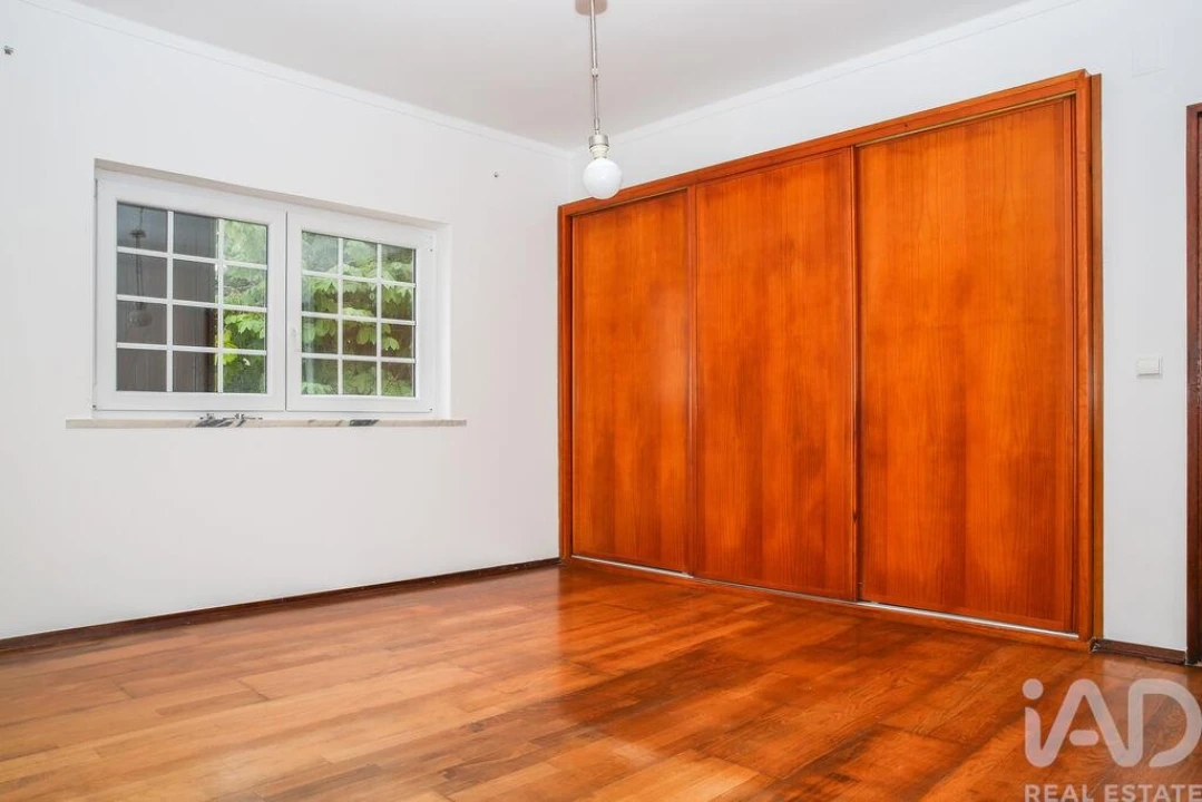 Moradia T5 para Venda em Campelos e Outeiro da Cabeça Foto 21