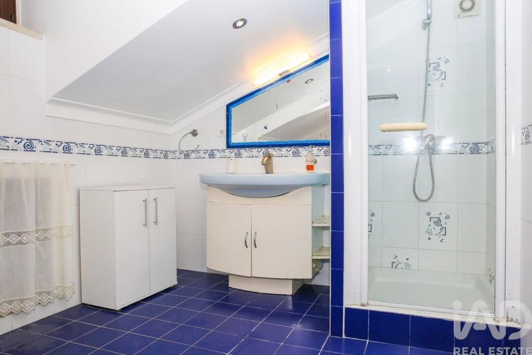 Moradia T5 para Venda em Campelos e Outeiro da Cabeça Foto 24