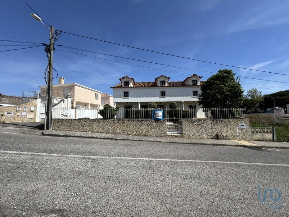 Moradia T5 para Venda em Campelos e Outeiro da Cabeça Foto 2