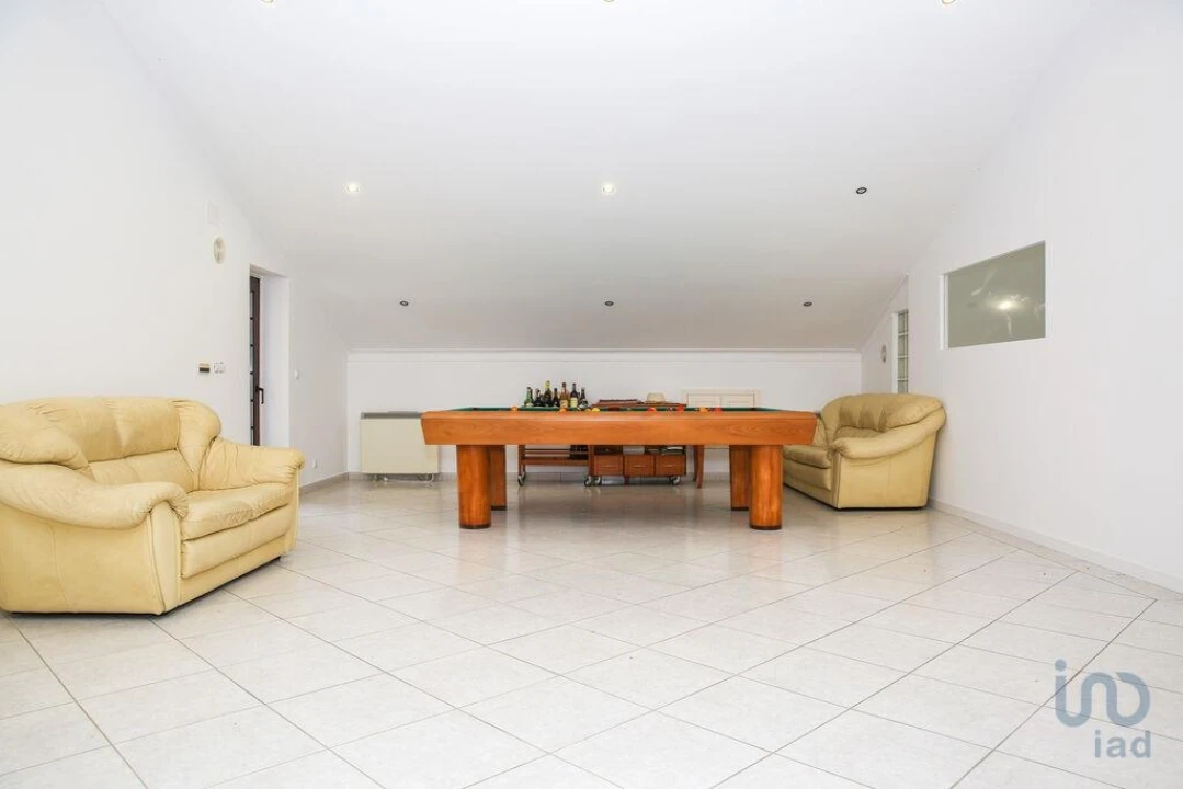 Moradia T5 para Venda em Campelos e Outeiro da Cabeça Foto 8