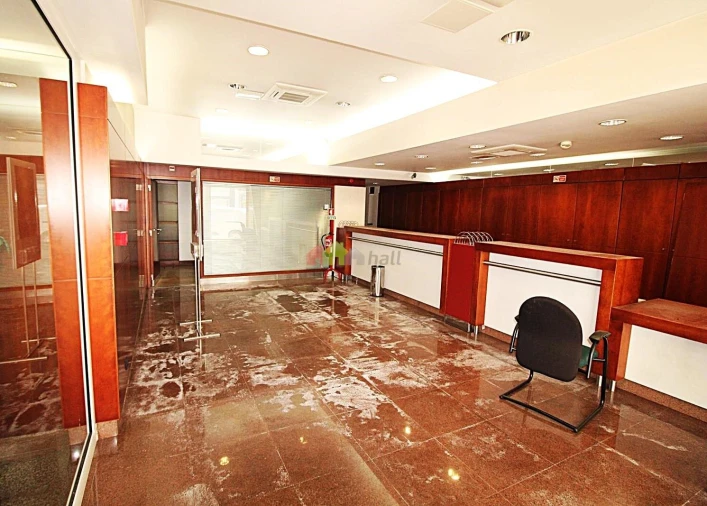 Loja para Venda em Baixa da Banheira e Vale da Amoreira Foto 3