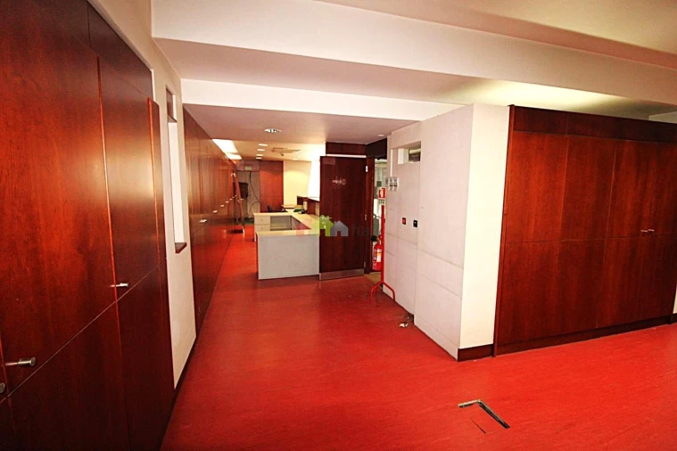 Loja para Venda em Baixa da Banheira e Vale da Amoreira Foto 14