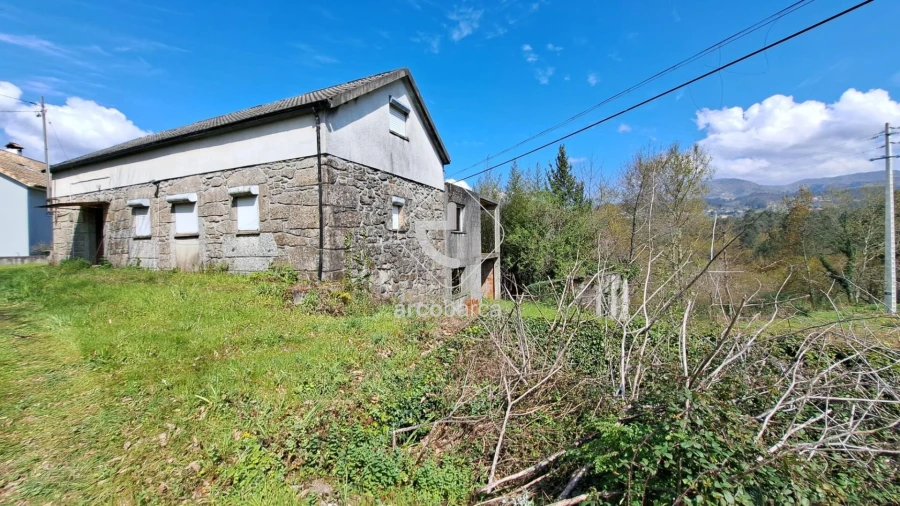 Moradia T4 para Venda em Gondoriz Foto 17