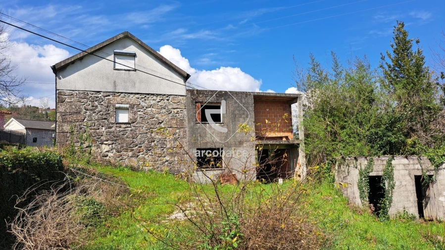 Moradia T4 para Venda em Gondoriz Foto 7