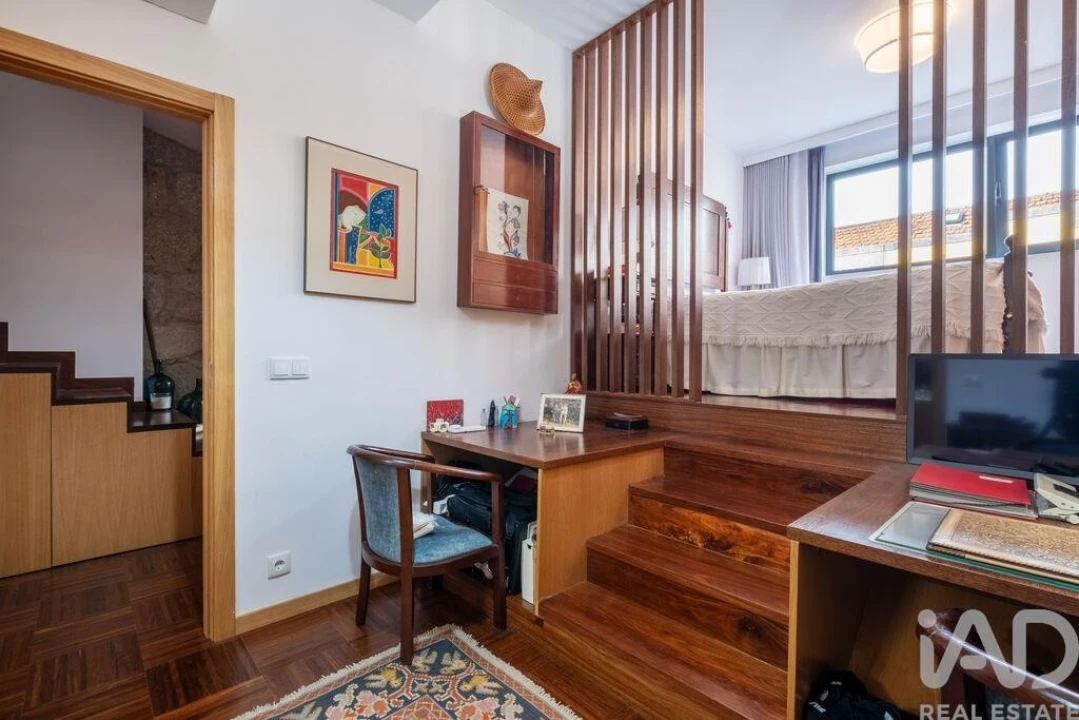 Moradia T7 para Venda em Paranhos Foto 4