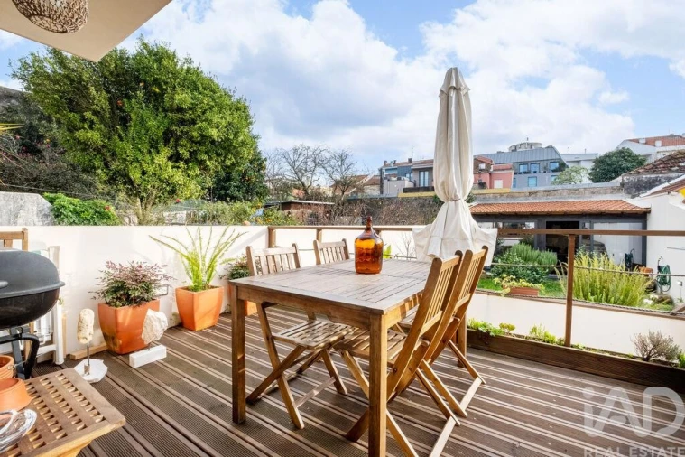 Moradia T7 para Venda em Paranhos Foto 13