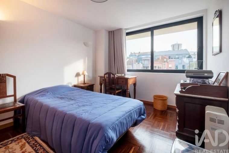 Moradia T7 para Venda em Paranhos Foto 24