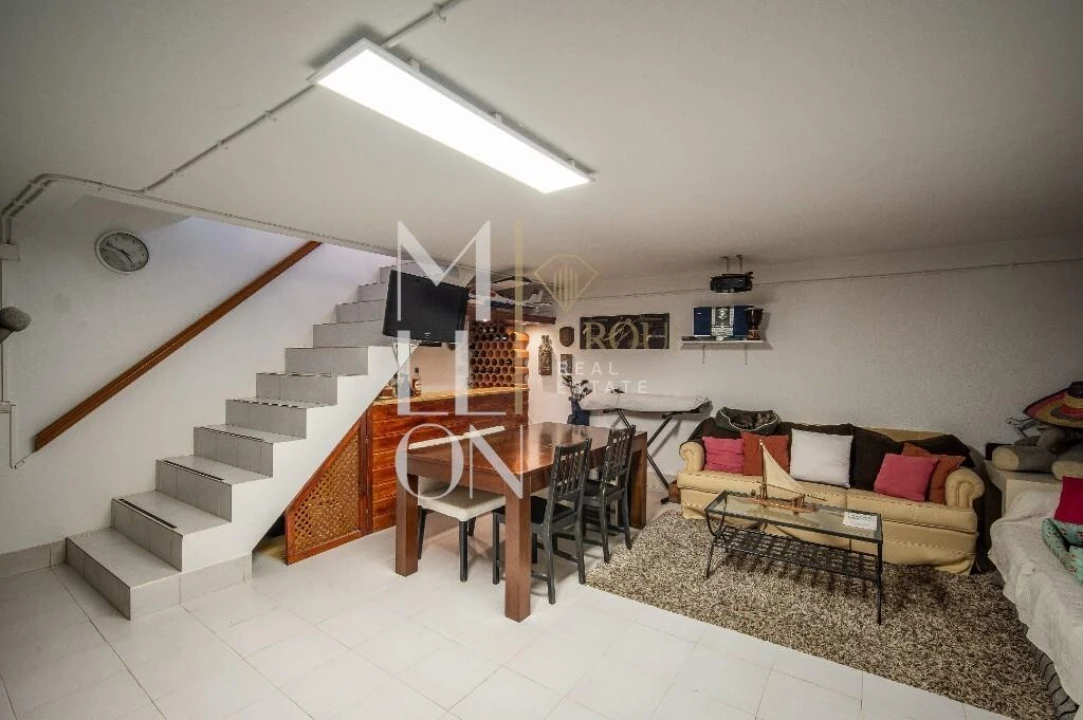 Moradia T5 para Venda em Quinta do Conde Foto 4