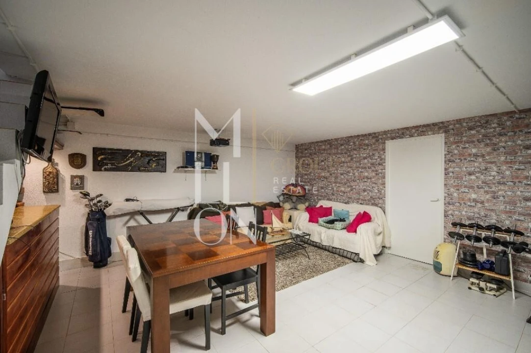 Moradia T5 para Venda em Quinta do Conde Foto 6