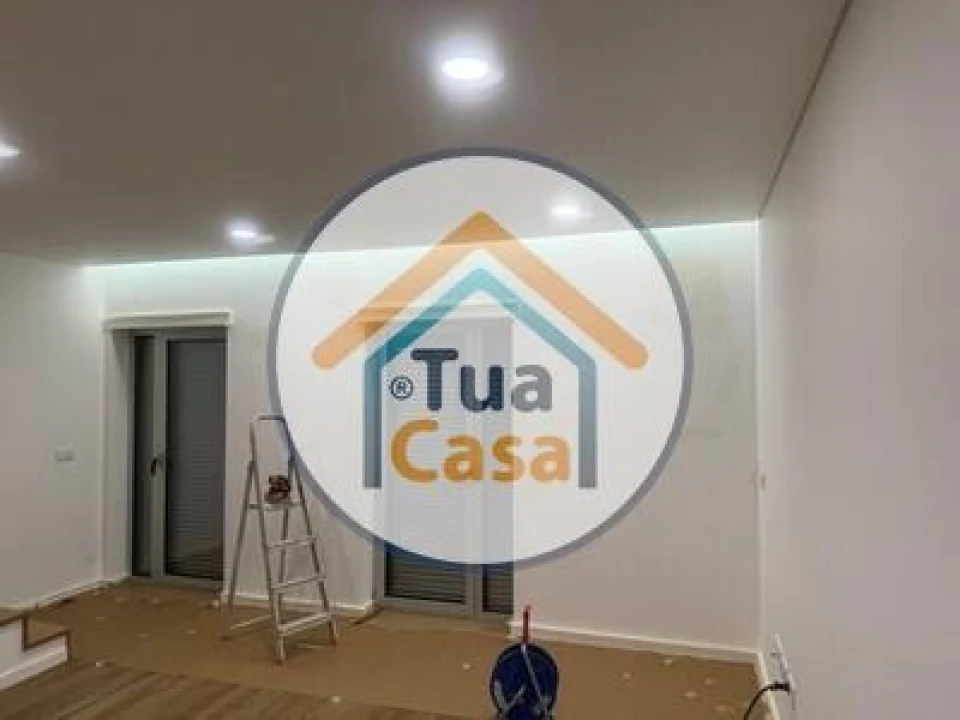 Apartamento T3 para Venda em Currelos, Papízios e Sobral Foto 15