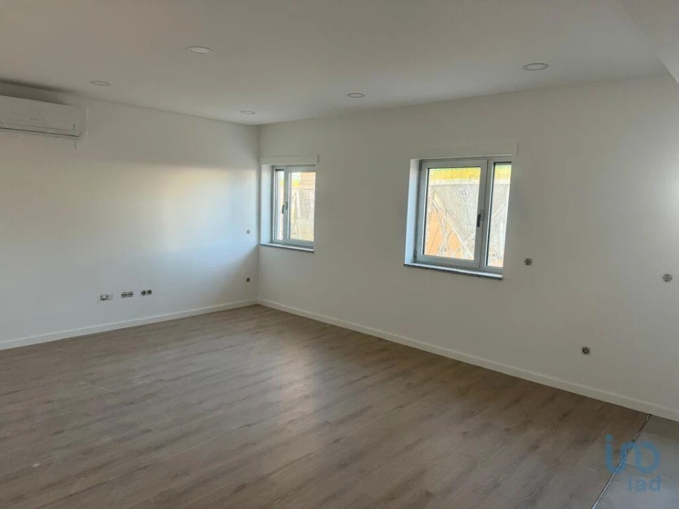 Apartamento T3 para Venda em Currelos, Papízios e Sobral Foto 2