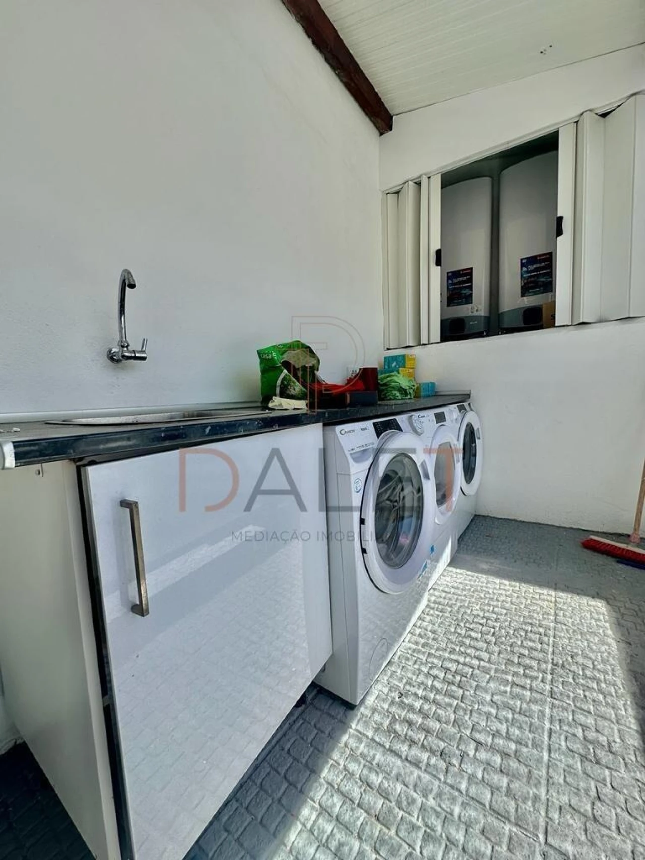 Quarto para Arrendamento em Ajuda Foto 84