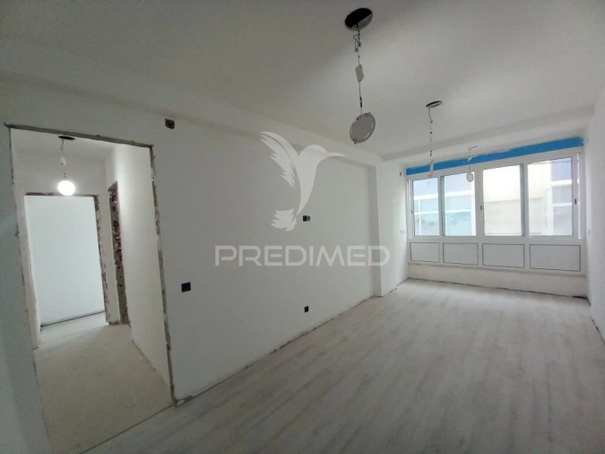 Apartamento T4 para Venda em Laranjeiro e Feijó Foto 17