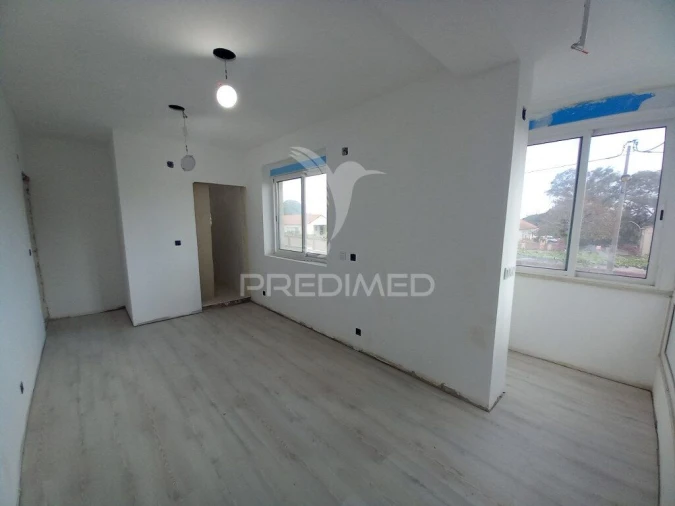 Apartamento T4 para Venda em Laranjeiro e Feijó Foto 13