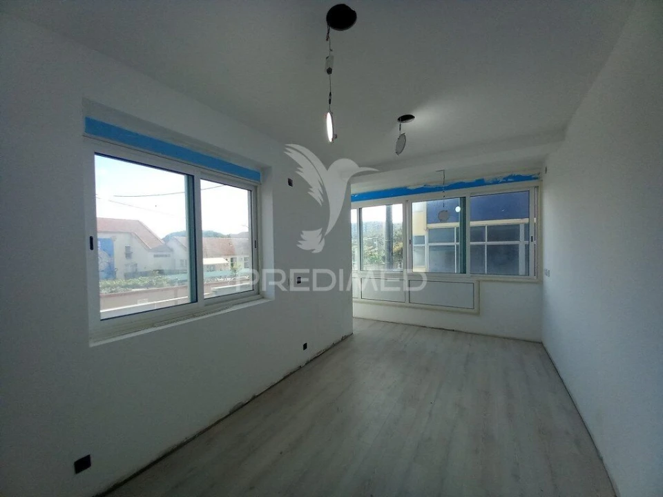 Apartamento T4 para Venda em Laranjeiro e Feijó Foto 12