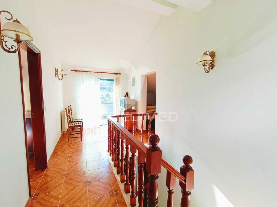 Moradia T9 para Venda em Gondemaria e Olival Foto 17