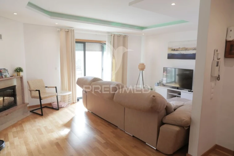 Apartamento T3 para Venda em Quinta do Anjo Foto 2