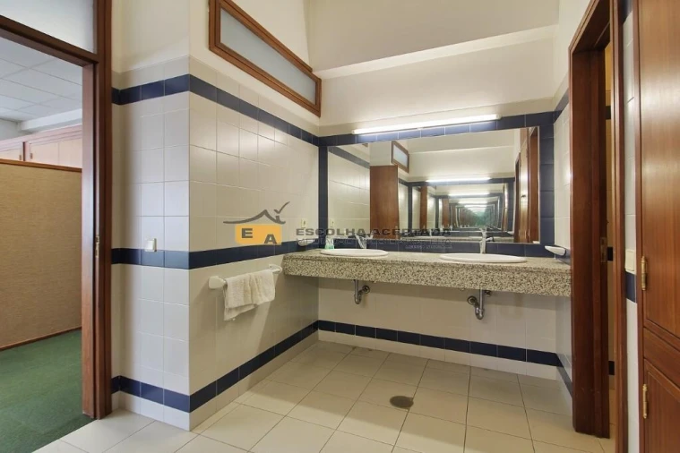 Escritório para Arrendamento em São Mamede de Infesta e Senhora da Hora Foto 12