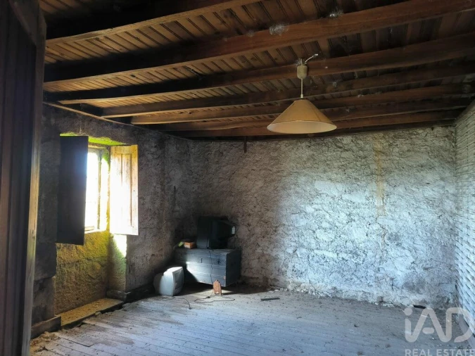 Moradia T3 para Venda em Caria Foto 19