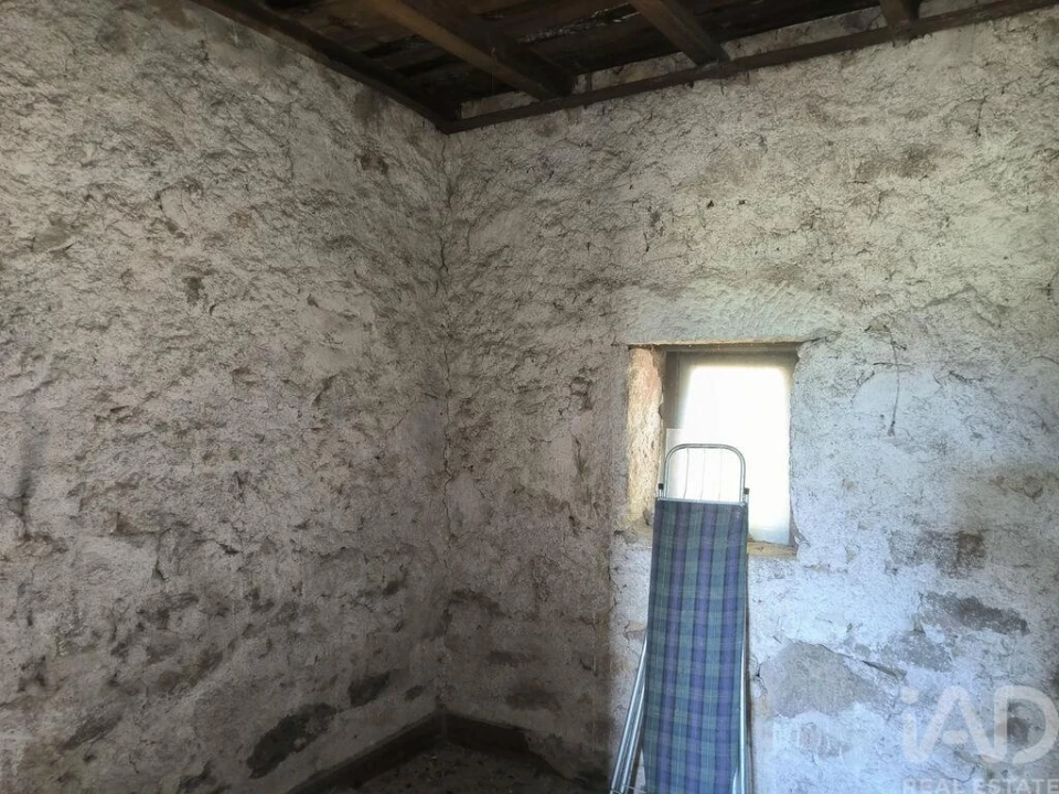 Moradia T3 para Venda em Caria Foto 20