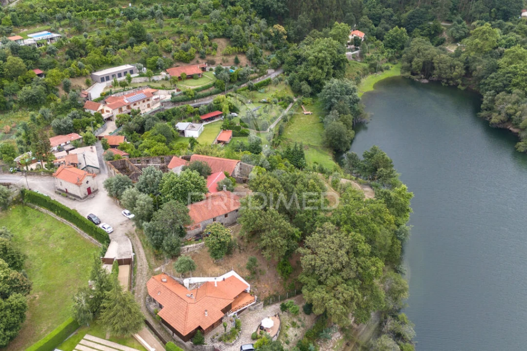 Moradia T3 para Venda em Caniçada e Soengas Foto 5