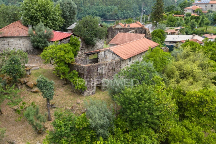 Moradia T3 para Venda em Caniçada e Soengas Foto 15