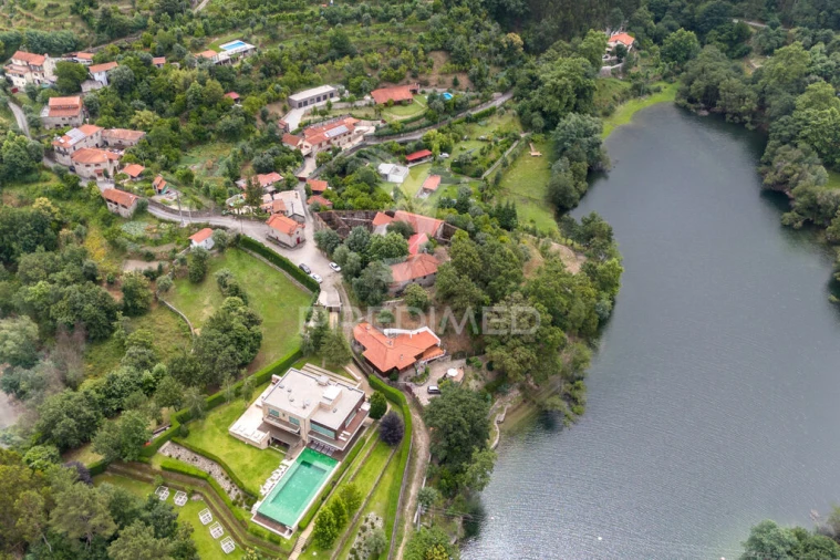 Moradia T3 para Venda em Caniçada e Soengas Foto 11