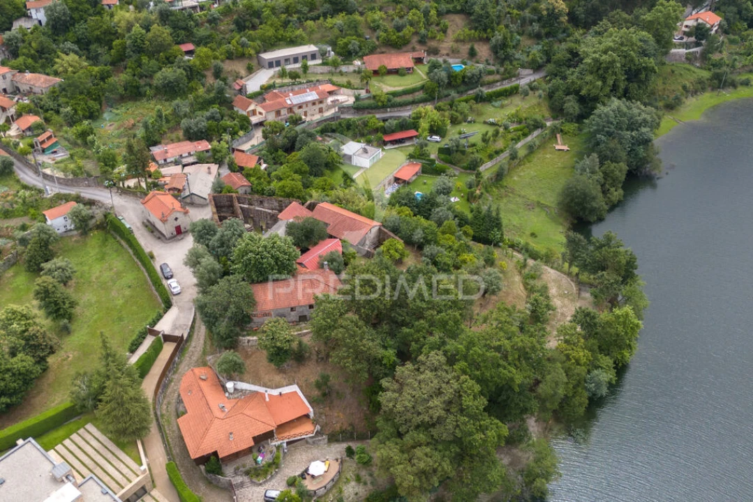 Moradia T3 para Venda em Caniçada e Soengas Foto 12