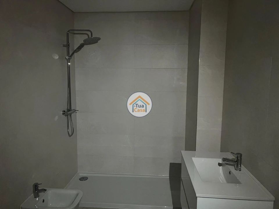 Apartamento T1 para Venda em Currelos, Papízios e Sobral Foto 4