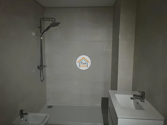 Apartamento T1 para Venda em Currelos, Papízios e Sobral Foto 4