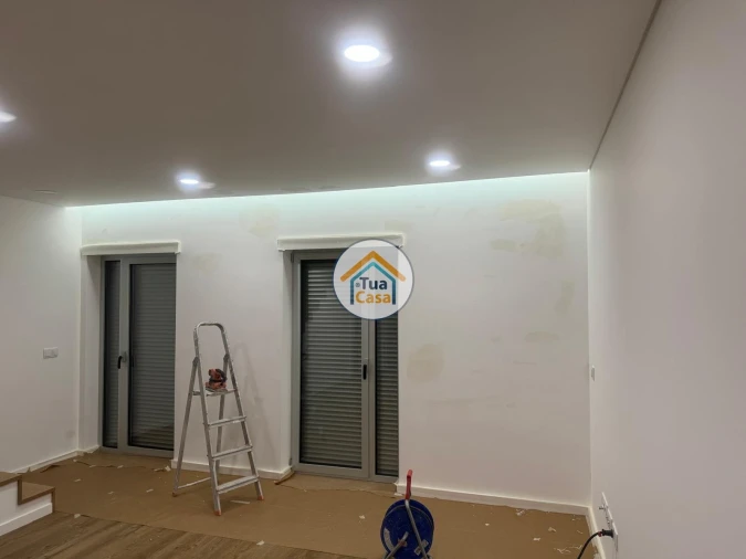 Apartamento T1 para Venda em Currelos, Papízios e Sobral Foto 12