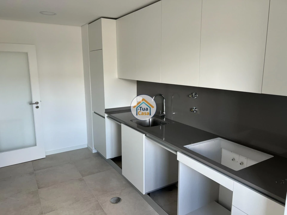 Apartamento T1 para Venda em Currelos, Papízios e Sobral Foto 2