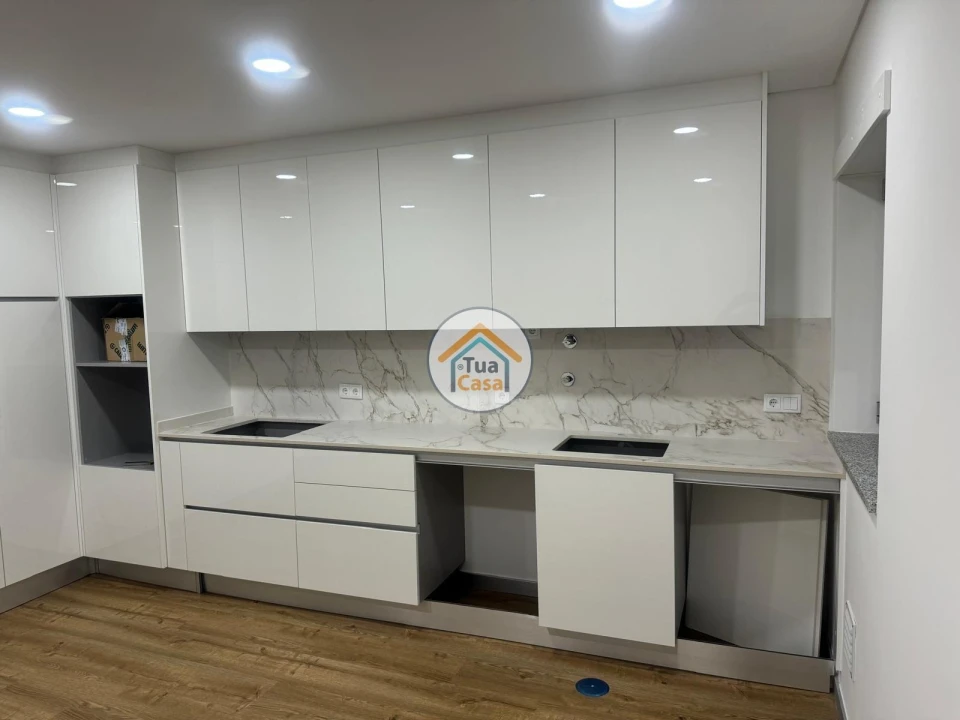 Apartamento T1 para Venda em Currelos, Papízios e Sobral Foto 9