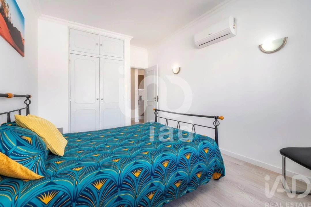 Apartamento T1 para Venda em Quarteira Foto 16