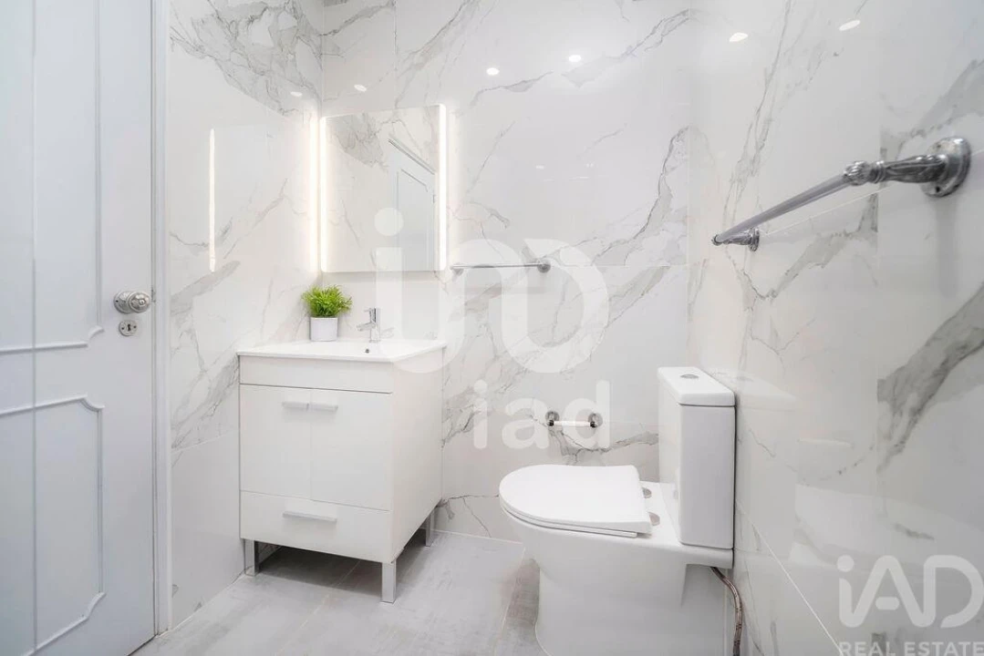 Apartamento T1 para Venda em Quarteira Foto 25